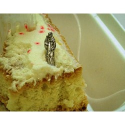 Tradição da venda do bolo de Santo Antônio é realizada pela Erce Campo Largo